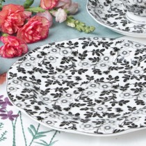 Black Jasmine Dessert Scallop 8in Plate, Set of 4
